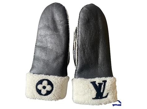 louis vuitton mittens|louis vuitton gloves women.